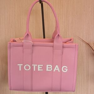 Pink 🩷 Tote Bag With Removable Crossbody Strap.